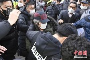 事业什么多次未经允许外出，“素媛案”凶手赵斗淳再次被拘留